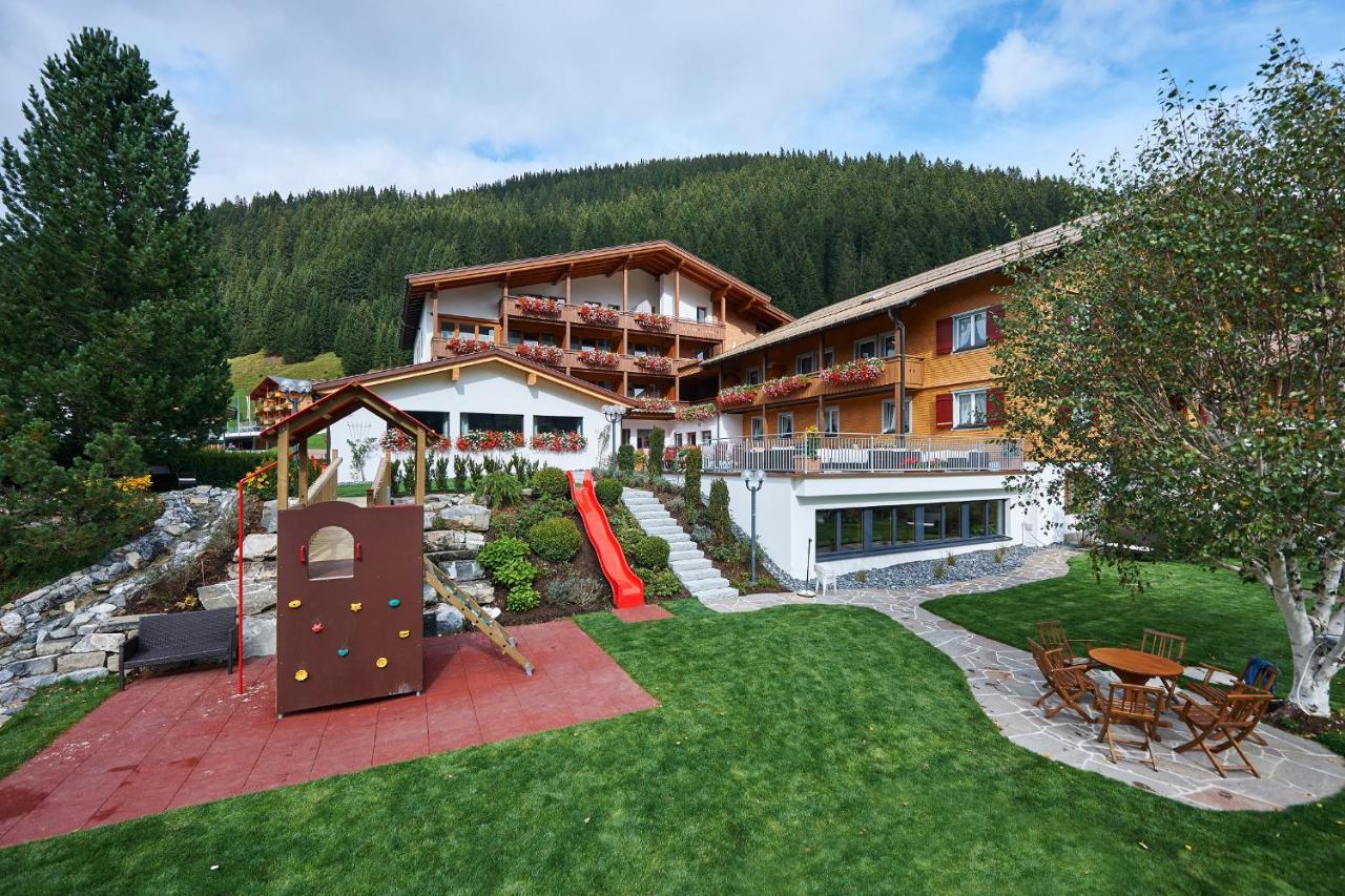 Hotel Alpenblume Дамулс Екстериор снимка