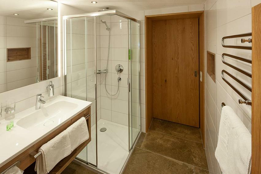 Hotel Alpenblume Дамулс Екстериор снимка